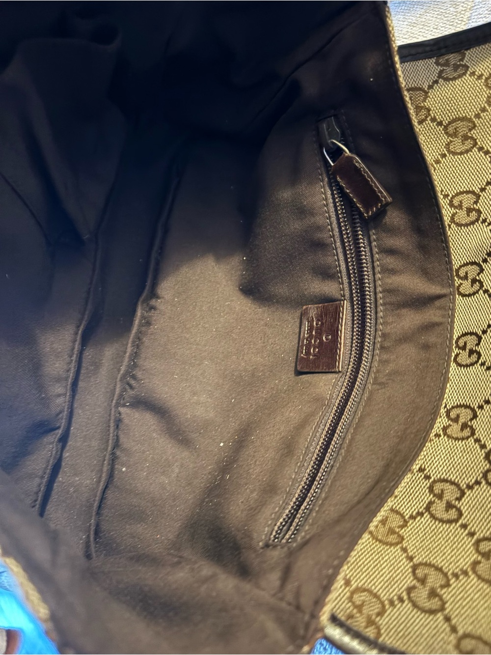 Gucci Beige GG Supreme Canvas Messenger Bag with Brown Leather Trim - Picture 6 of 10